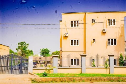 Linea Recta 3C Condo in Abuja