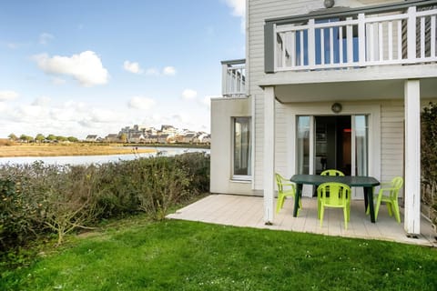 Property building, Patio