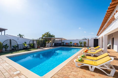 Villa Estrelícia - Pool - Free wi-fi - New in Booking Villa in Loulé