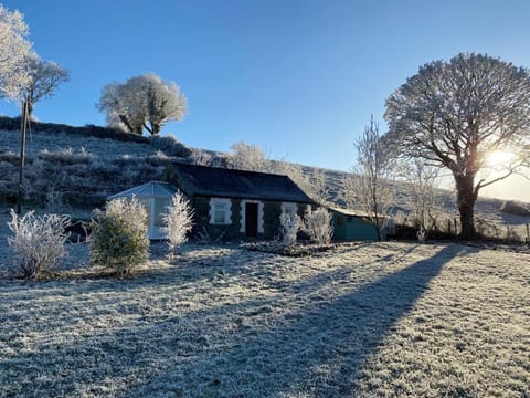 Property building, Day, Natural landscape, Winter