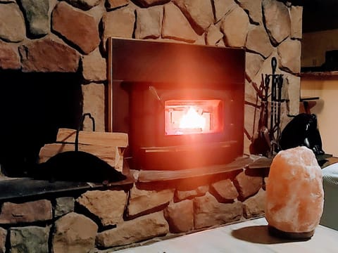 Cozy Escape, Kawarthas Cottage With Sauna House in Kawartha Lakes