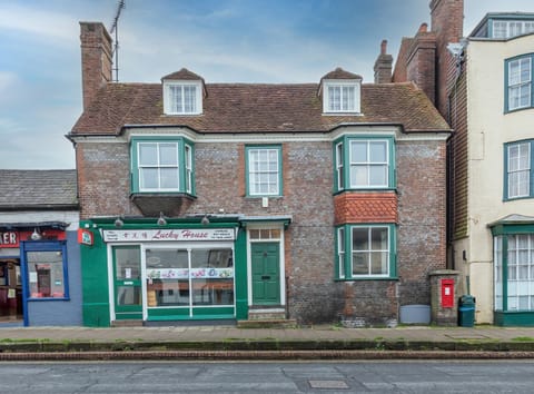 Property building, Street view, Location