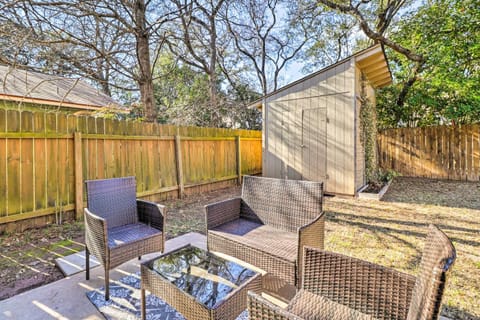 Cozy Austin Home with Yard Near Downtown! House in Jollyville