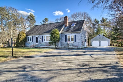 Family-Friendly Cape Cod Home 2 Mi to Coast! House in Marstons Mills