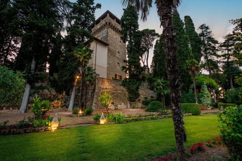 Rocca di Cetona - a Medieval Castle Villa in Umbria