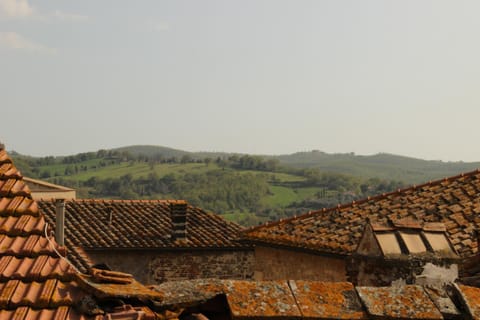 Trilocale nel centro storico Appartamento in Montemerano