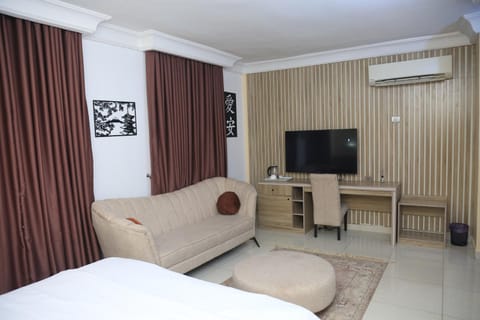 House 24 Hotel in Abuja