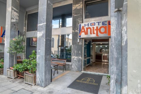 Anita Hotel Hôtel in Pireas