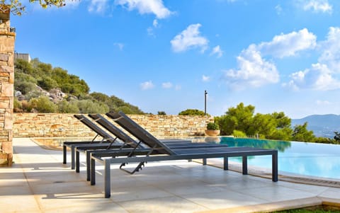 Patio, Day, Pool view, Swimming pool, sunbed