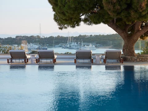 Day, Natural landscape, Pool view, Swimming pool