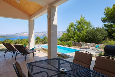 Patio, Day, Natural landscape, Balcony/Terrace, Seating area, Mountain view, Pool view, Sea view, Swimming pool, sunbed