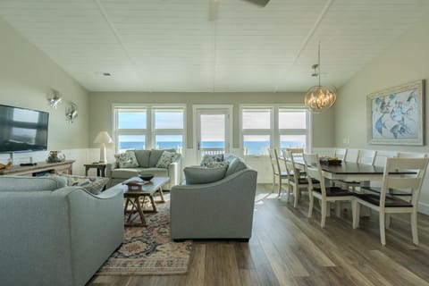 Payneless House in Caswell Beach