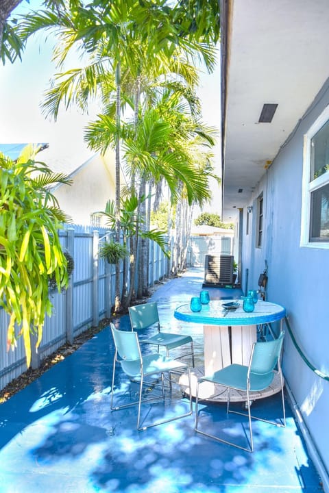 Miami Boho Beach Place Apartment in Hialeah