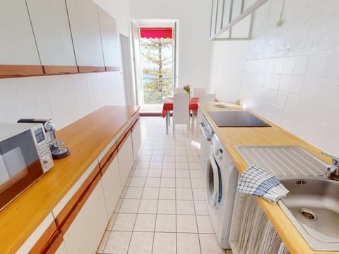 Grand 2P face mer en centre-ville dans un palace avec parc à Menton - FR-1-196-318 Apartment in Menton