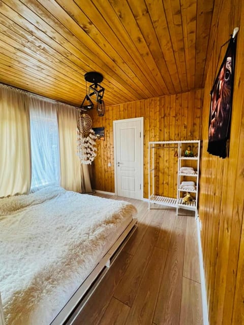 Дом , коттедж в горах Haus in Almaty
