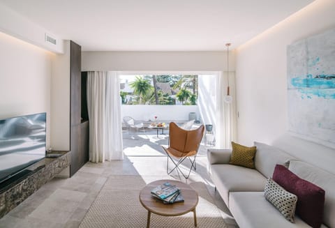 Puente Romano Beach Suites - private apartaments Condo in Marbella