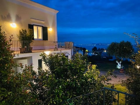 Property building, Garden view, Sea view