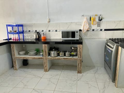 Kitchen or kitchenette, minibar, pet friendly, toaster