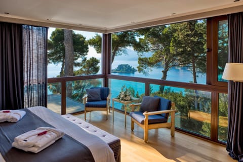 Natural landscape, Bedroom, Sea view