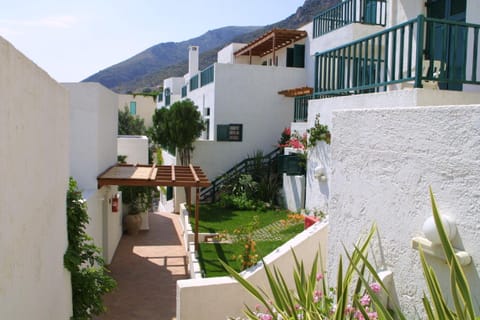 Kalimera Village Apartment hotel in Piskopiano