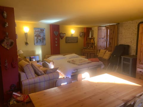 Appartamento del Lele Apartment in La Thuile