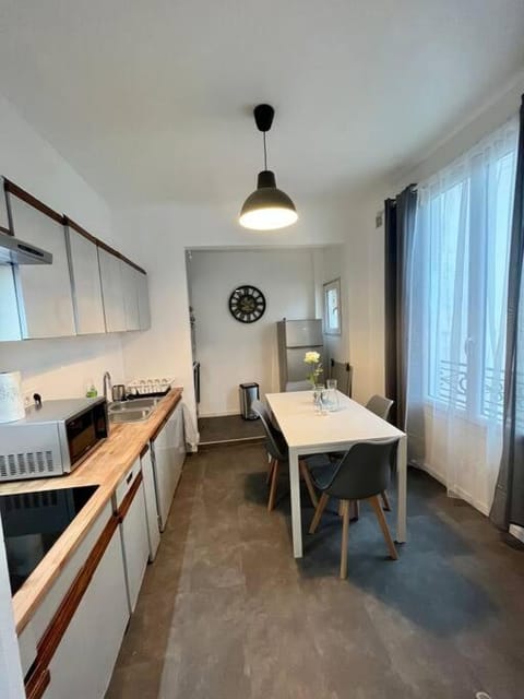 Super appartement chaleureux à 30min de Paris Condo in Gagny