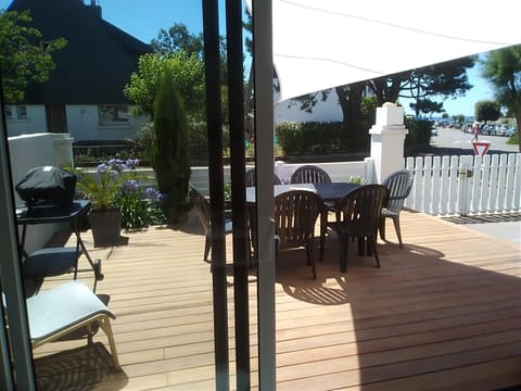 BBQ facilities, View (from property/room), Balcony/Terrace, Balcony/Terrace, Dining area