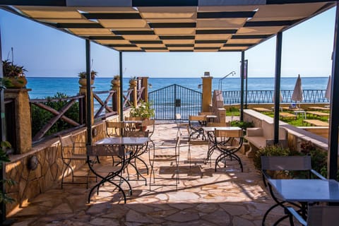 Andreolas Luxury Suites Apartahotel in Peloponnese, Western Greece and the Ionian