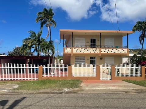 Beautiful Villa 5 mins from Crash Boat Aguadilla 1 Condo in Aguadilla