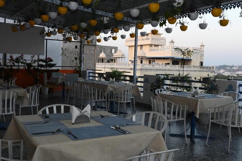 Restaurant/places to eat, Day, View (from property/room), Balcony/Terrace, Banquet/Function facilities