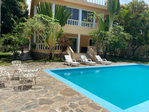 4 bedroom villa, security, private pool, ocean view Villa in Sosua