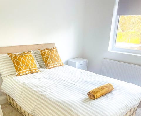 3-Bed House in London Garden & free parking Haus in Dartford