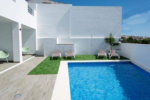 Pool view, Swimming pool, sunbed