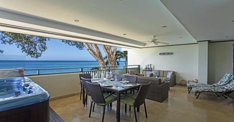 Patio, Hot Tub, Dining area