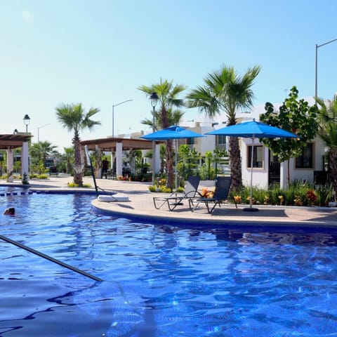 Pool view, Swimming pool, Swimming pool, sunbed