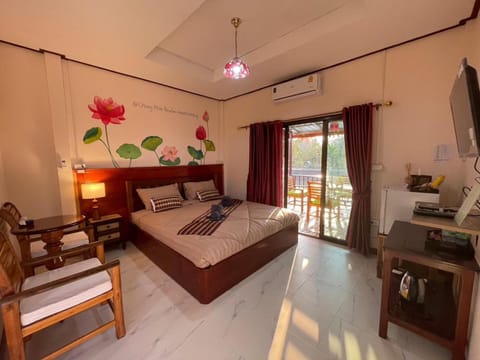 เชียงคานพาราไดร์รีสอร์ท&มีตติ้ง Hotel in Vientiane Province, Laos