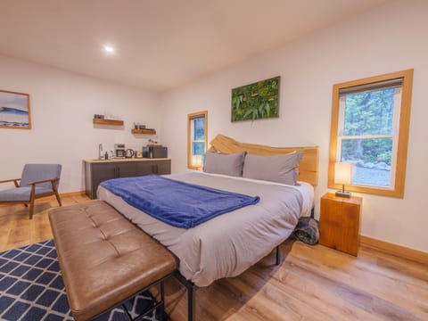 Winter's Hideaway Suite | Ucluelet | VacationRenter