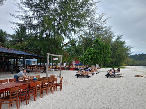 SCARLET SAILS BUNGALOW Resort in Sihanoukville