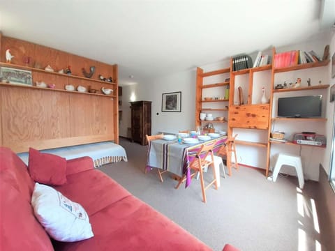 Studio Cabine cosy pour 6 pers. avec TV, kitchenette équipée et casier à ski à Piau-Engaly - FR-1-457-319 Apartment in Saint-Lary-Soulan