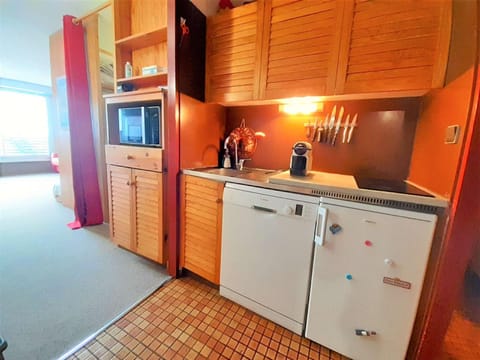 Studio Cabine cosy pour 6 pers. avec TV, kitchenette équipée et casier à ski à Piau-Engaly - FR-1-457-319 Apartment in Saint-Lary-Soulan