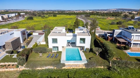 Bird's eye view, Swimming pool