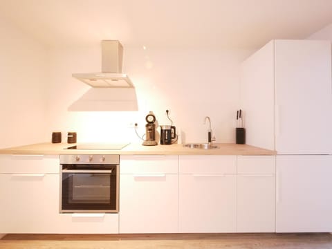 Kitchen or kitchenette, minibar, pet friendly, stove