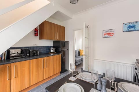 Charming Terraced House in Central Hoylake House in Wirral