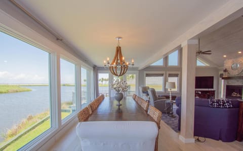 4 Fairway Club House in Saint Helena Island