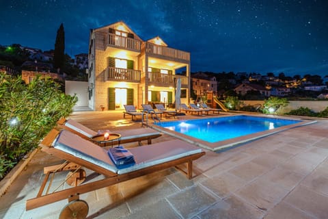 Patio, Night, Natural landscape