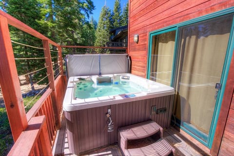 Timber View Lodge home Casa in Tahoe Vista