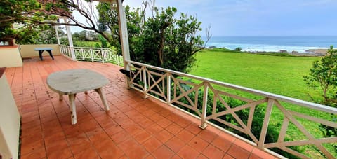 On The Rocks - 11 Sleeper - Beautiful Sea Views! House in Margate