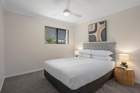 Comfy 2-Bedroom Family Apartment with Free Parking Apartment in Kangaroo Point