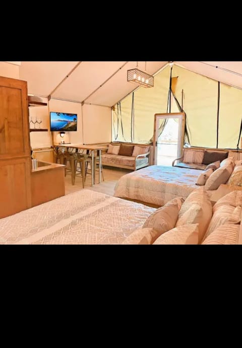 Eastwoods Retreat Luxury tent in Cypress