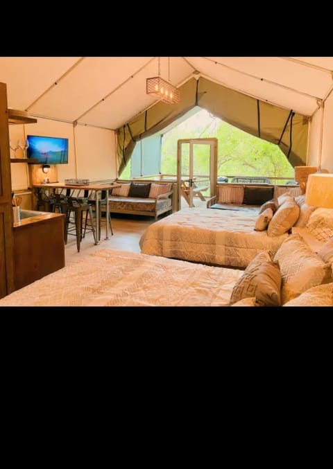 Eastwoods Retreat Luxury tent in Cypress